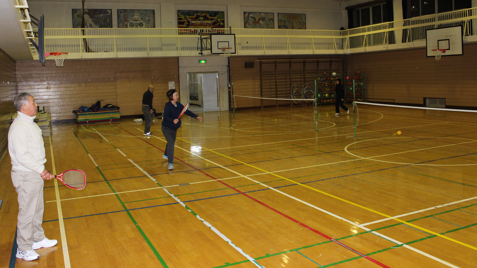 ラケットテニス